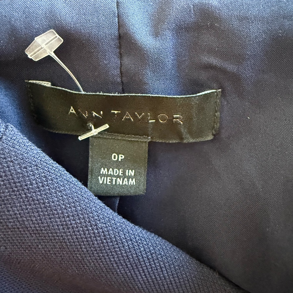 Ann Taylor The Petite Shorter Tailored Double Breasted Blazer Size 0P New - Picture 6 of 8